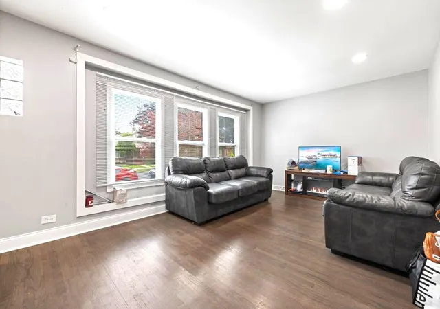 Photo 3 of Sale Pending at 4800 S Lavergne Ave, Chicago, IL 60638 | MLS# 12735545 | Listing updated on 2026-08-28
