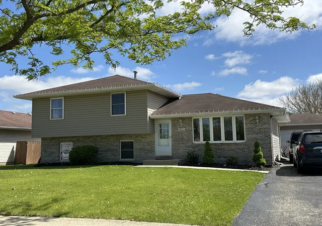 1st image of 6908 Townsend Blvd, Plainfield, IL 60586 | MLS# 12735604