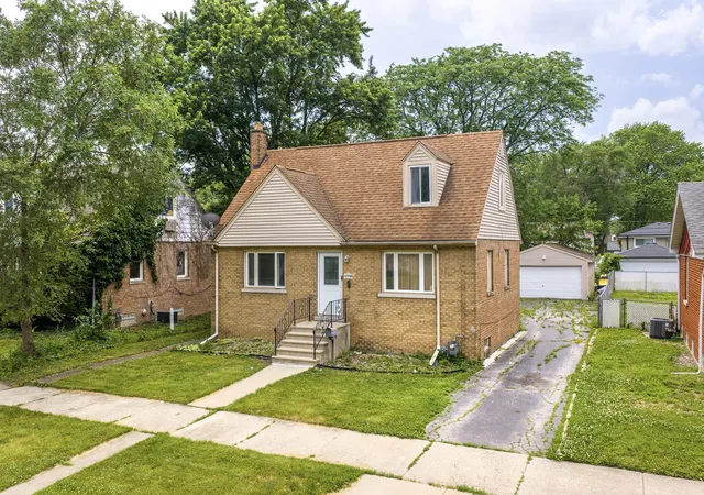 Photo 2 of Single family home for sale at 17730 Henry St, Lansing, IL 60438 | MLS# 12735608 | Listing updated on 2026-08-23