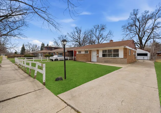 Photo 2 of Single family home for sale at 1354 Gordon Ave, Calumet City, IL 60409 | MLS# 12735670 | Listing updated on 2026-09-01