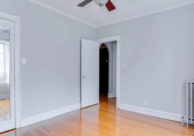Listing Photo 4 - Condo for sale in building located at 4124 N Kedvale Ave, Chicago, IL 60641 - Unit #200