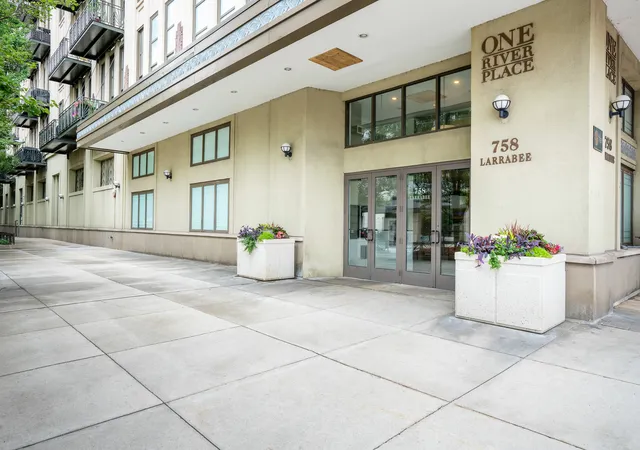 Photo 2 of Condo for sale at 758 N Larrabee St #418, Chicago, IL 60654 | MLS# 12735714 | Listing updated on 2026-08-25