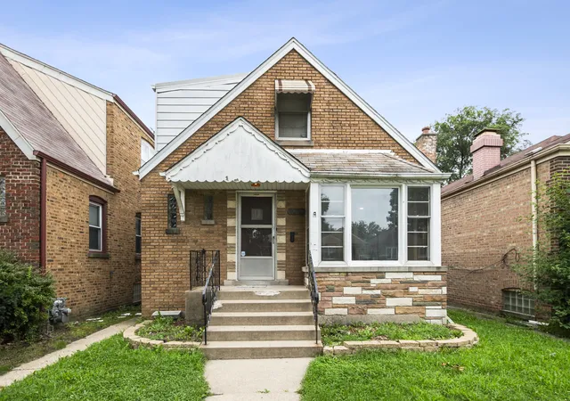 Photo 3 of Single family home for sale at 14304 S La Salle St, Riverdale, IL 60827 | MLS# 12735772 | Listing updated on 2026-09-29
