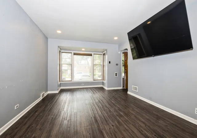 Photo 4 of Single family home for sale at 14304 S La Salle St, Riverdale, IL 60827 | MLS# 12735772 | Listing updated on 2026-09-29