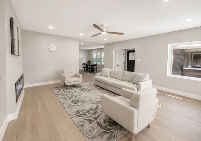 Photo 3 of Single family home for sale at 7611 S Ridgeland Ave, Chicago, IL 60649 | MLS# 12735773 | Listing updated on 2026-09-05