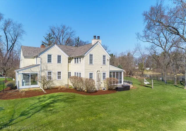 2nd image of 26048 W Cuba Rd, Barrington, IL 60010 | MLS# 12735800