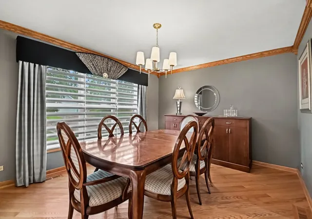 Photo 4 of Single family home for sale at 750 Dunham Ln, Bolingbrook, IL 60440 | MLS# 12735833 | Listing updated on 2026-08-22