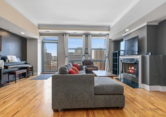 5th image of 165 N Canal St #1205, Chicago, IL 60606 | MLS# 12735835