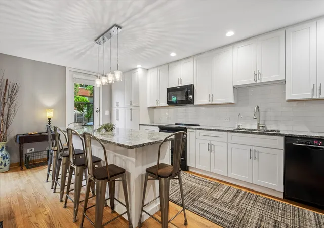 Photo 4 of Townhouse for sale at 129 Francisco Ter, Oak Park, IL 60302 | MLS# 12735855 | Listing updated on 2026-08-28