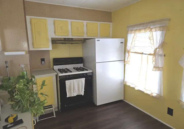 Photo 3 of Manufactured home for sale at 1415 N 43rd Court, Stone Park, IL 60165 | MLS# 12735859 | Listing updated on 2026-08-26