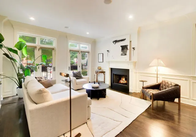 Photo 3 of Sale Pending at 2523 N Southport Ave #1N, Chicago, IL 60614 | MLS# 12735861 | Listing updated on 2026-09-24