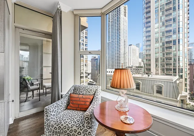 Photo 2 of Condo for sale at 25 E Superior St #1504, Chicago, IL 60611 | MLS# 12735867 | Listing updated on 2026-09-01