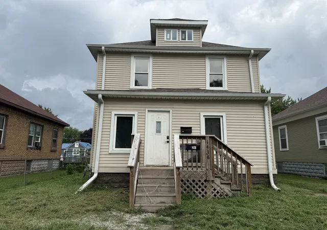 2nd image of 1438 18th St, East Moline, IL 61244 | MLS# 12735883