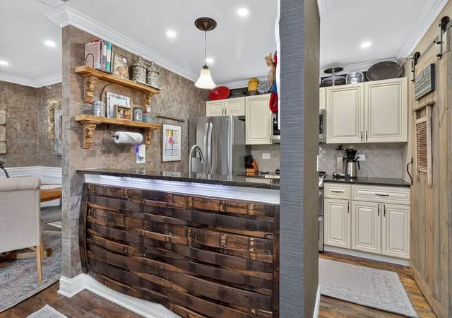 Photo 4 of Condo for sale at 206 Glengarry Dr #208, Bloomingdale, IL 60108 | MLS# 12735892 | Listing updated on 2026-09-23