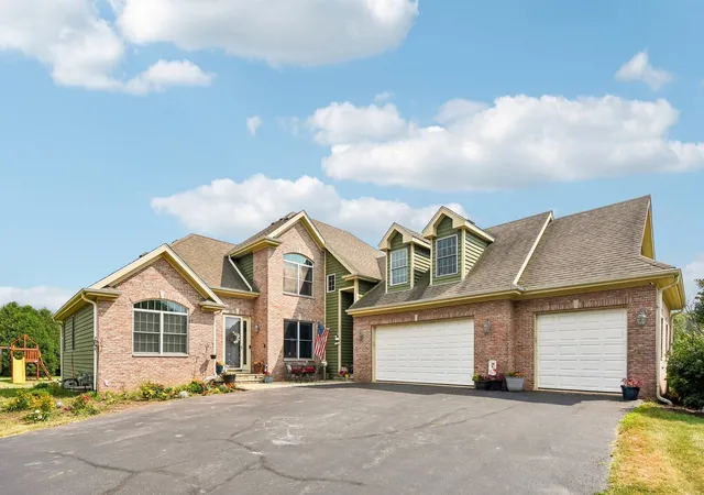 1st image of 7202 Paulson Dr, Marengo, IL 60152 | MLS# 12735912