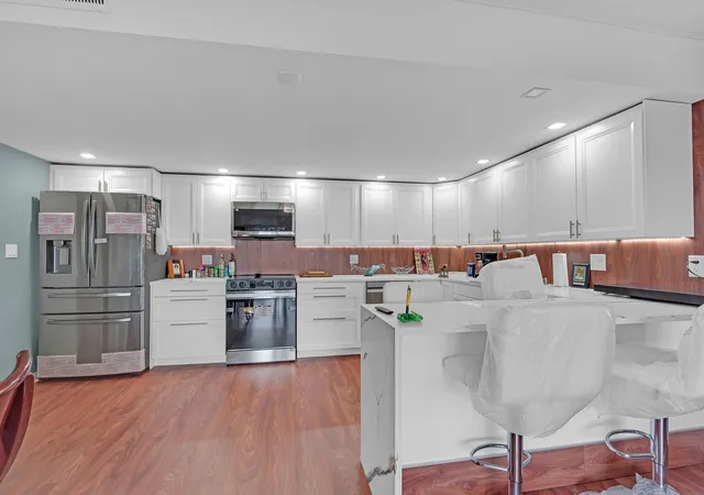 Photo 2 of Condo for sale at 2900 Maple Ave #19E, Downers Grove, IL 60515 | MLS# 12735935 | Listing updated on 2026-08-25