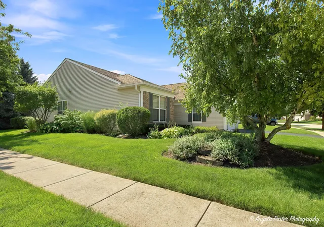 2nd image of 11796 Borhart Dr, Huntley, IL 60142 | MLS# 12735937