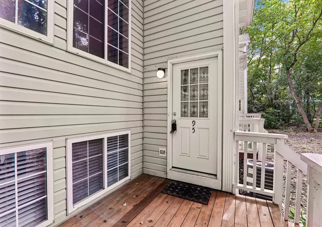 Photo 2 of Townhouse for sale at 95 N Macgillis Dr, Round Lake, IL 60073 | MLS# 12735978 | Listing updated on 2026-08-25