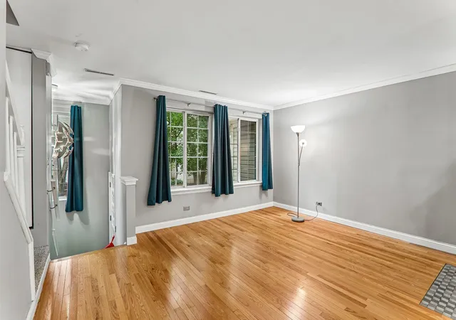 Photo 3 of Townhouse for sale at 95 N Macgillis Dr, Round Lake, IL 60073 | MLS# 12735978 | Listing updated on 2026-08-25