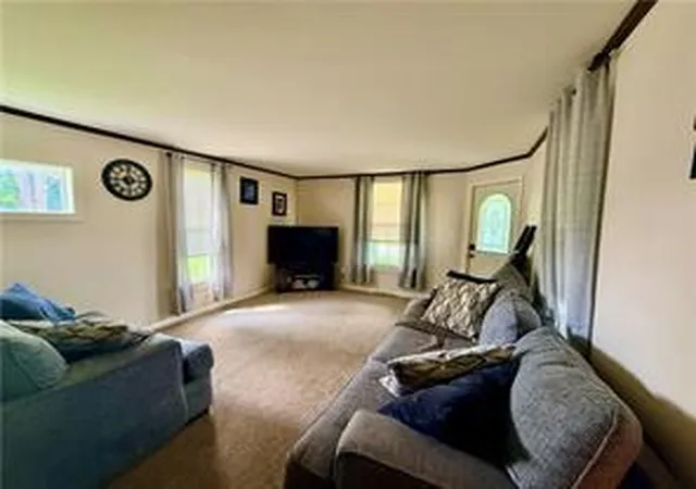 Photo 3 of Single family home for sale at 701 W Washington St, Hoopeston, IL 60942 | MLS# 12735999 | Listing updated on 2026-08-25