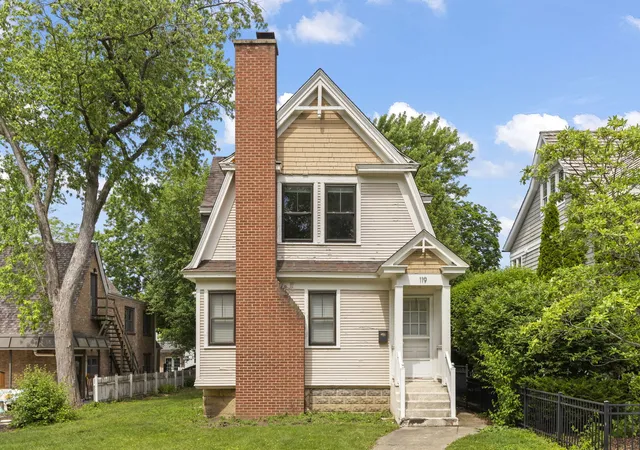 38th image of 119 S Ellsworth St, Naperville, IL 60540 | MLS# 12736007