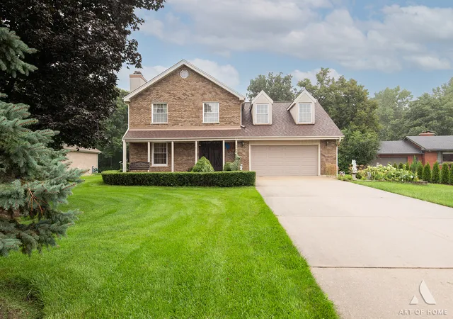 Photo 1 of Single family home for sale at 349 Tioga Trl, Wood Dale, IL 60191 | MLS# 12736167 | Listing updated on 2026-09-02