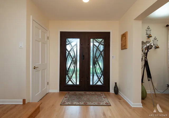 Photo 2 of Single family home for sale at 349 Tioga Trl, Wood Dale, IL 60191 | MLS# 12736167 | Listing updated on 2026-09-02