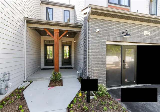 32nd image of 2076 Iron Ridge Ln, Naperville, IL 60563 | MLS# 12736204