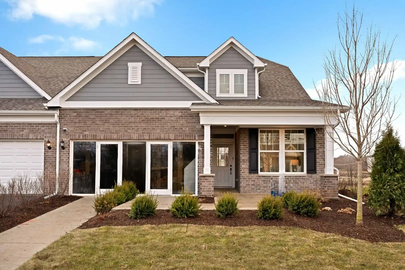 Listing Photo 1 - Condo for sale in 6216 Sandbelt Dr located at 6216 Sandbelt Dr, Woodridge, IL 60517 - Unit #22002