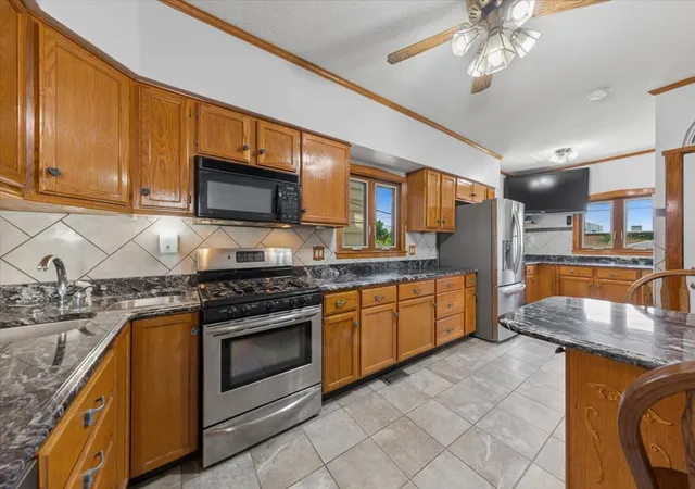 Listing Photo 5 - Condo for sale in building located at 1406 S 51st Ct, Cicero, IL 60804