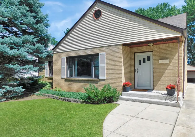 3rd image of 1007 Luther Ave, Rockford, IL 61107 | MLS# 12736212