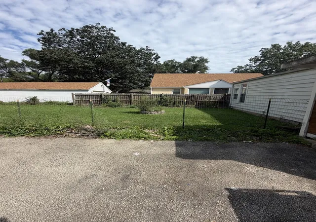 18th image of 1910 Carney Ave, Rockford, IL 61103 | MLS# 12736220