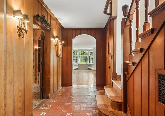 5th image of 102 Pine Rd, Barrington, IL 60010 | MLS# 12736230
