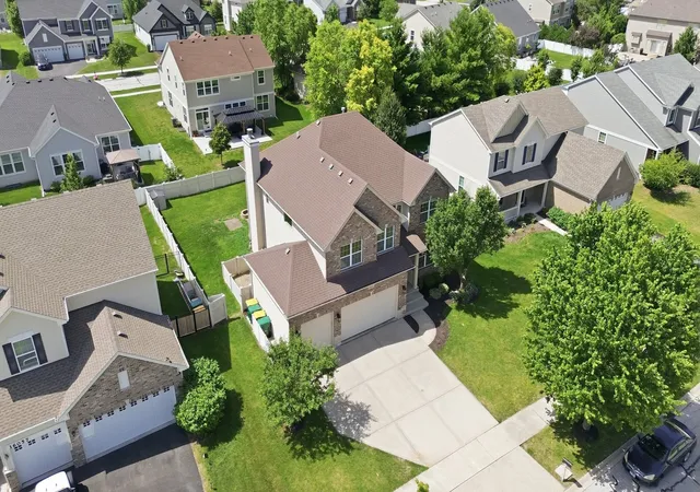 2nd image of 16055 Selfridge Cir, Plainfield, IL 60586 | MLS# 12736254