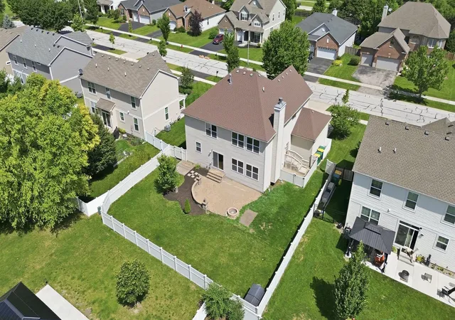 3rd image of 16055 Selfridge Cir, Plainfield, IL 60586 | MLS# 12736254