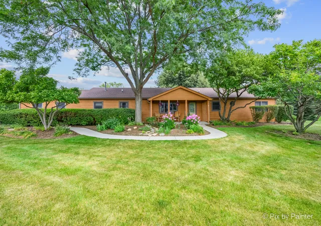 2nd image of 2116 N Pebble Dr, Mc Henry, IL 60051 | MLS# 12736259