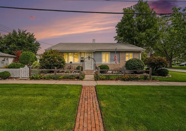 Photo 1 of Single family home for sale at 17156 Walter St, Lansing, IL 60438 | MLS# 12736287 | Listing updated on 2026-08-22