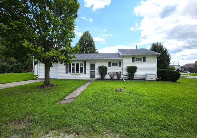 Single family home for sale at 208 E 8th Avenue, Colona, IL 61241 | MLS# 12736307