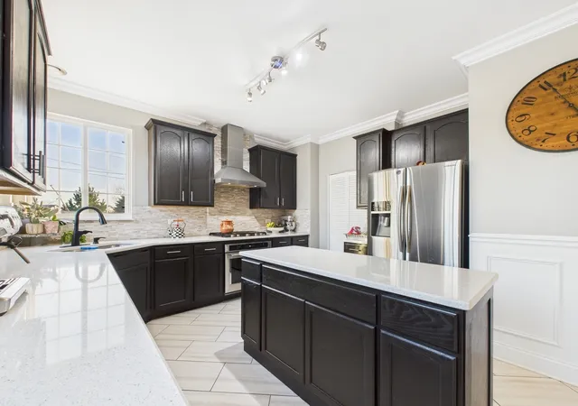 3rd image of 6402 Valley Ridge Dr, Plainfield, IL 60586 | MLS# 12736343