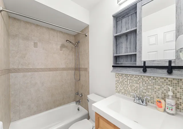 Photo 15 of Condo for sale at 9724 S Karlov Ave #207, Oak Lawn, IL 60453 | MLS# 12736350 | Listing updated on 2026-08-25