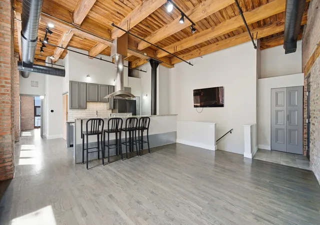 4th image of 331 S Peoria St #107, Chicago, IL 60607 | MLS# 12736390