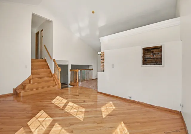 Photo 3 of Single family home for sale at 1457 Beaumont Cir, Bartlett, IL 60103 | MLS# 12736395 | Listing updated on 2026-09-02