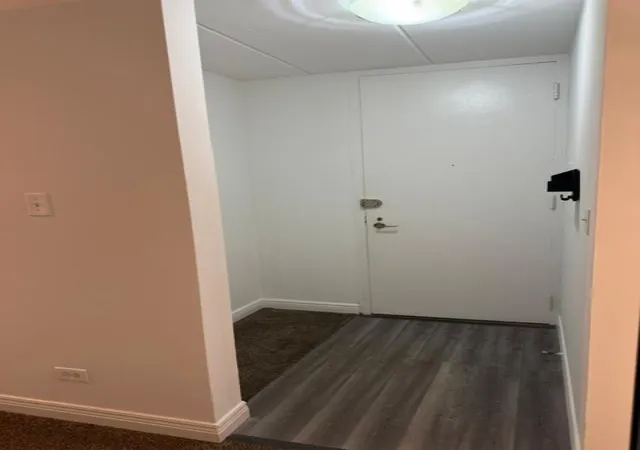 5th image of 16 E Old Willow Rd #209S, Prospect Heights, IL 60070 | MLS# 12736400