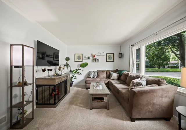 Photo 3 of Single family home for sale at 404 24th Avenue, East Moline, IL 61244 | MLS# 12736402 | Listing updated on 2026-09-08