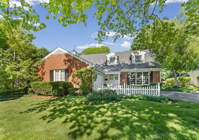 Photo 1 of Single family home for sale at 1533 N Belmont Ave, Arlington Heights, IL 60004 | MLS# 12736421 | Listing updated on 2026-08-25