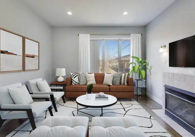 Listing Photo 4 - Condo for sale in building located at 313 E 60Th St, Chicago, IL 60637 - Unit #1