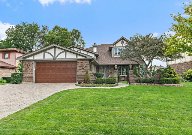 1st image of 570 Sandpebble Dr, Schaumburg, IL 60193 | MLS# 12736433