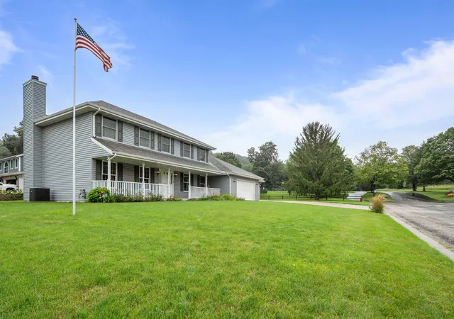 Photo 2 of Single family home for sale at 601 Fair Park Dr, Oregon, IL 61061 | MLS# 12736462 | Listing updated on 2026-09-01