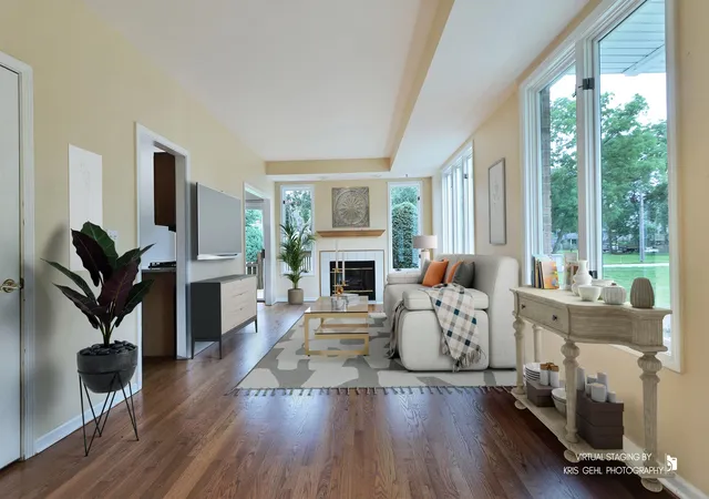 5th image of 94 Charlotte Ct, Cary, IL 60013