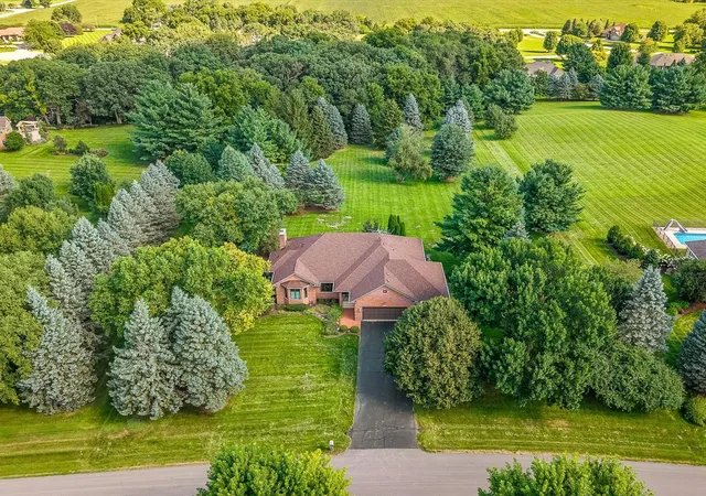 Photo 2 of Sale Pending at 1198 Tuneberg Pkwy, Belvidere, IL 61008 | MLS# 12736574 | Listing updated on 2026-08-20